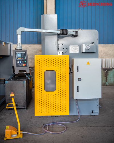 Thailand - Hydraulic Press Brake 100T3200