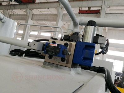 Vietnam Hydraulic Plate Shearing Machine QC11Y-12X3100 hydraulic valve