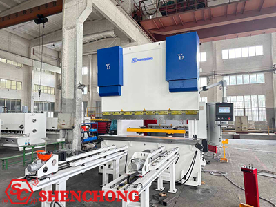 Russia - Heavy Duty CNC Press Brake