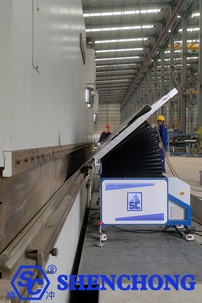 DLSD20 Sheet Follower With Press Brake DLSD20 Sheet Follower With Press Brake