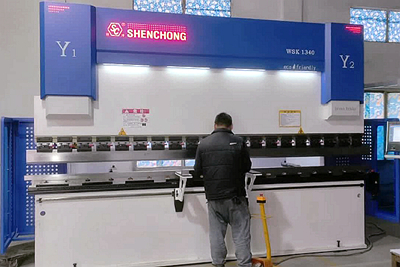 WSK CNC Hydraulic Servo Press Brake 125T 4000mm