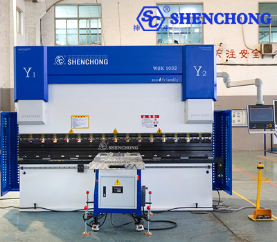 metal sheet follow-up bending device