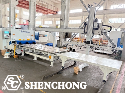 CNC Shearing Machine With Front Feeding Systems CNC Shearing Machine With Front Feeding Systems